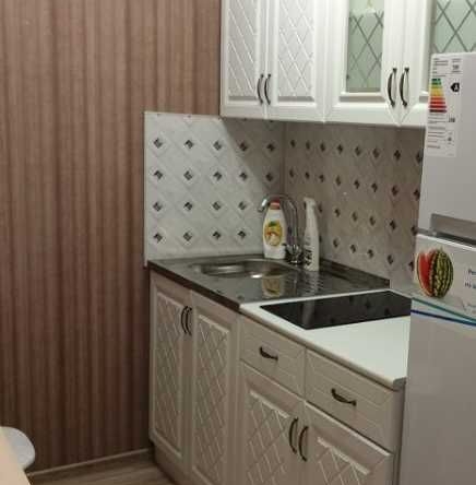 Дава се под наем Едностаен апартамент в Пловдив, Изгрев - 25 кв.м за 127.5 € - Снимка #1