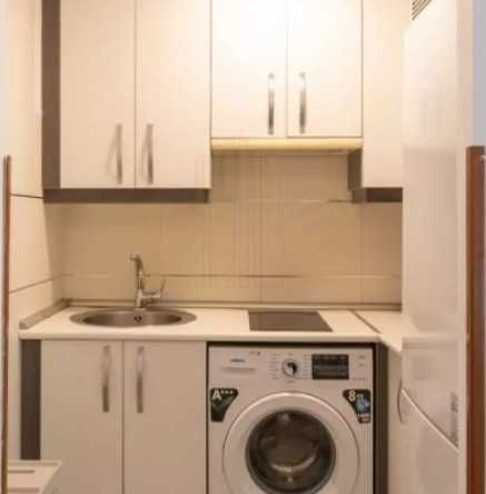 Дава се под наем Тристаен апартамент в Пловдив, Изгрев - 95 кв.м за 298.86 € - Снимка #1