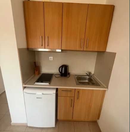 Дава се под наем Ателие в Ахелой - 27 кв.м за 250 € - Снимка #1