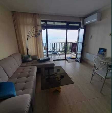 Дава се под наем Двустаен апартамент в Свети Влас - 64 кв.м за 250 € - Снимка #1