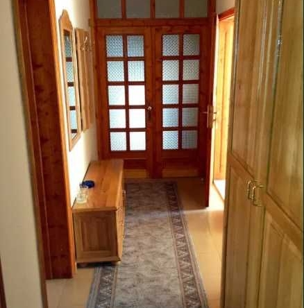 Дава се под наем Двустаен апартамент в Свети Влас - 85 кв.м за 450 € - Снимка #1