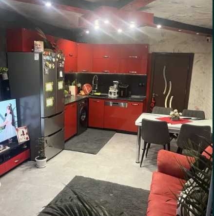 Четиристаен апартамент в Варна, Владислав Варненчик - 96 кв.м за 1719 €/кв.м - Снимка #1