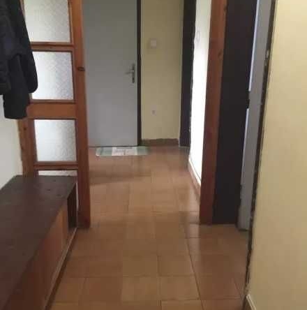 Дава се под наем Двустаен апартамент в Бургас, Изгрев - 80 кв.м за 102 € - Снимка #1