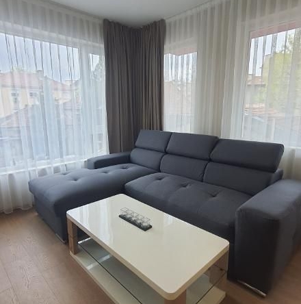 Дава се под наем Двустаен апартамент в Пловдив, Център - 65 кв.м за 650 € - Снимка #1