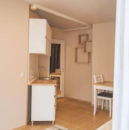 Дава се под наем Едностаен апартамент в Варна, Колхозен пазар - 23 кв.м за 275 € - Снимка #1