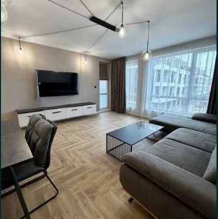 Двустаен апартамент в Пловдив, Център - 85 кв.м за 921 €/кв.м - Снимка #1