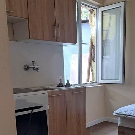 Дава се под наем Къща в София, Център - 30 кв.м за 440 € - Снимка #1