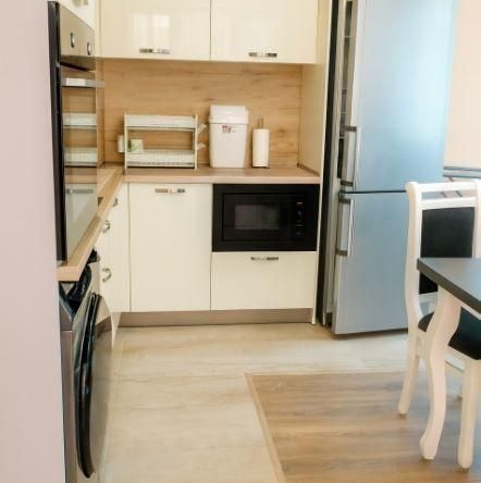 Дава се под наем Тристаен апартамент в Варна, Погреби - 70 кв.м за 623.22 € - Снимка #1