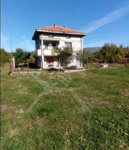Къща в с. Кръстевич, Област Пловдив - 240 кв.м за 530 €/кв.м - Снимка #1