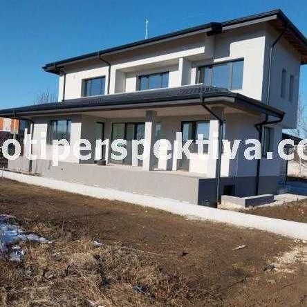 Къща в Пловдив, Въстанически - 380 кв.м за 573 €/кв.м - Снимка #1