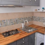 Дава се под наем Едностаен апартамент в Пловдив, Южен - 42 кв.м за 175 € - Снимка #1