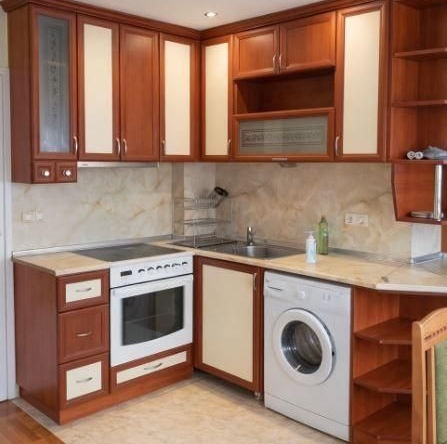 Дава се под наем Тристаен апартамент в Варна, Конфуто - 60 кв.м за 448.8 € - Снимка #1