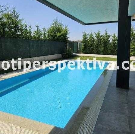 Къща в с. Марково, Област Пловдив - 365 кв.м за 2000 €/кв.м - Снимка #1