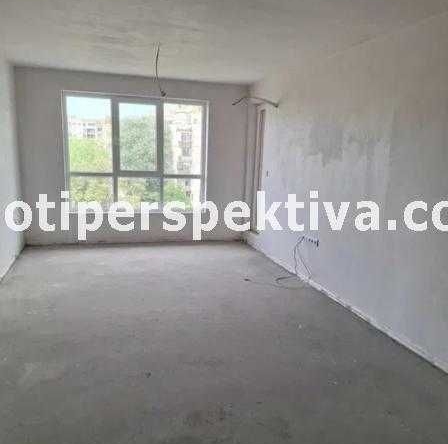Тристаен апартамент в Пловдив, Кючук Париж - 90 кв.м за 1312 €/кв.м - Снимка #1