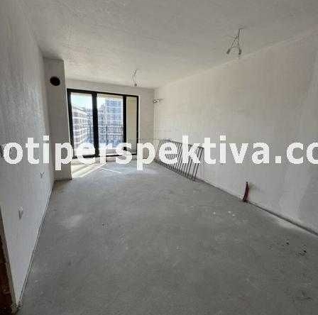 Тристаен апартамент в Пловдив, Тракия - 104 кв.м за 1539 €/кв.м - Снимка #1