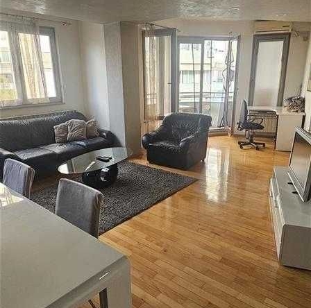 Дава се под наем Двустаен апартамент в Пловдив, Гагарин - 55 кв.м за 244.8 € - Снимка #1