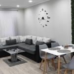 Дава се под наем Двустаен апартамент в Пловдив, Тракия - 75 кв.м за 612 € - Снимка #1