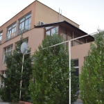 Етаж от къща в Нова Загора - 307 кв.м за 341 €/кв.м - Снимка #1