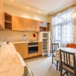 Дава се под наем Тристаен апартамент в Своге - 110 кв.м за 370 € - Снимка #1