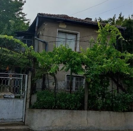 Къща в Лом - 112 кв.м за 268 €/кв.м - Снимка #1