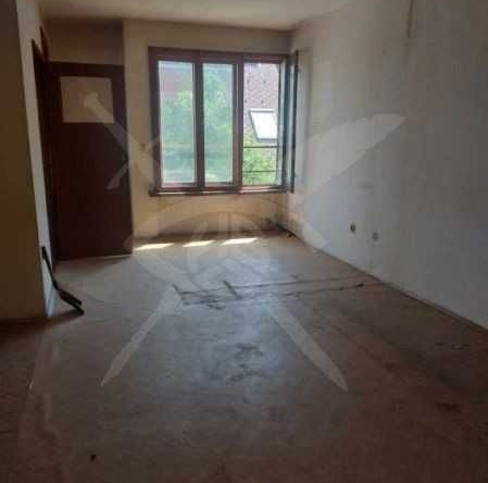 Тристаен апартамент в Пловдив, Кючук Париж - 67 кв.м за 1896 €/кв.м - Снимка #1