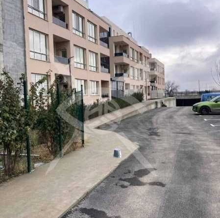 Гараж / Паркомясто в Пловдив, Западен - 18 кв.м за 836 €/кв.м - Снимка #1