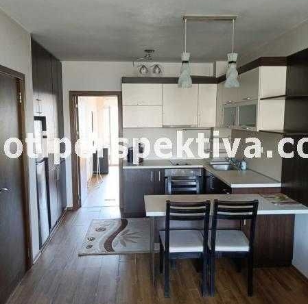Тристаен апартамент в Пловдив, Кючук Париж - 84 кв.м за 1750 €/кв.м - Снимка #1