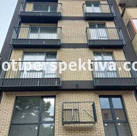 Тристаен апартамент в Пловдив, Кършияка - 136 кв.м за 1214 €/кв.м - Снимка #1