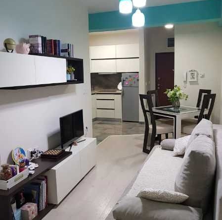 Дава се под наем Двустаен апартамент в Пловдив, Център - 47 кв.м за 163.2 € - Снимка #1