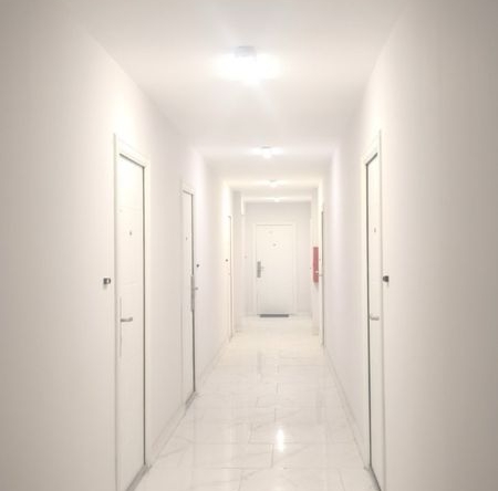 Дава се под наем Едностаен апартамент в Перник, Изток - 50 кв.м за 298.86 € - Снимка #1