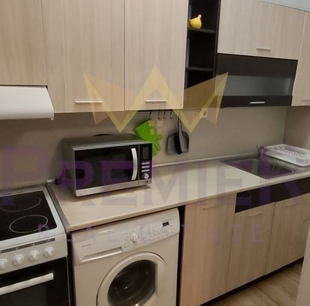 Дава се под наем Многостаен апартамент в Варна, Общината - 85 кв.м за 765 € - Снимка #1