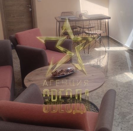 Дава се под наем Тристаен апартамент в Пловдив, Център - 90 кв.м за 510 € - Снимка #1