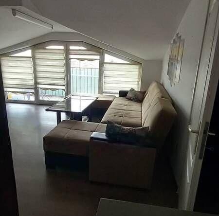 Тристаен апартамент в Айтос - 83 кв.м за 820 €/кв.м - Снимка #1