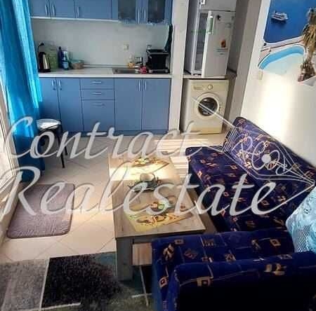 Дава се под наем Двустаен апартамент в Варна, Погреби - 40 кв.м за 306 € - Снимка #1