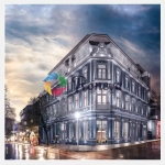 Тристаен апартамент в Варна, Център - 157 кв.м за 1395 €/кв.м - Снимка #1