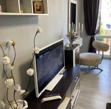 Дава се под наем Едностаен апартамент в София, Студентски град - 35 кв.м за 360 € - Снимка #1