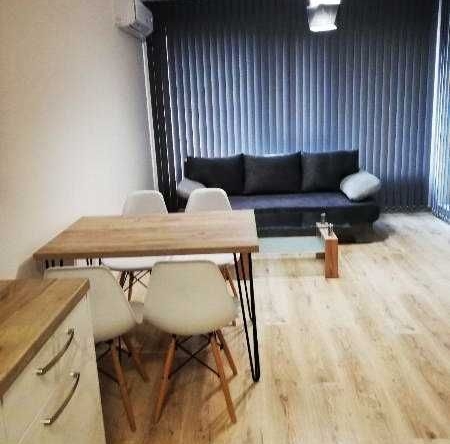 Дава се под наем Тристаен апартамент в София, Изгрев - 85 кв.м за 800 € - Снимка #1