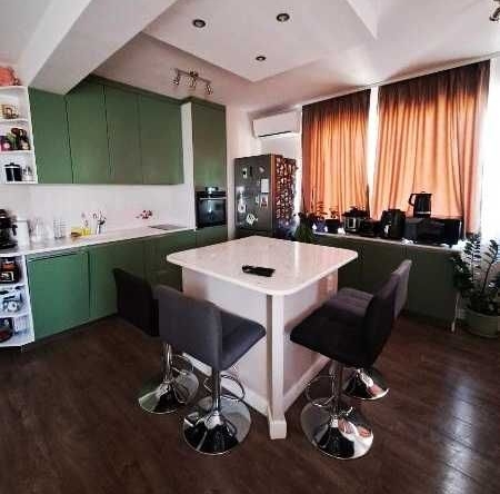 Дава се под наем Тристаен апартамент в София, Люлин 7 - 90 кв.м за 600 € - Снимка #1