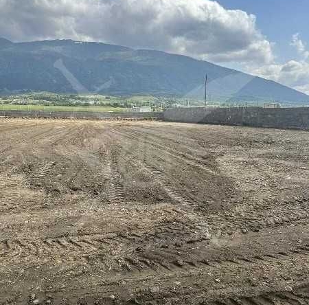 Парцел в Карлово - 3800 кв.м за 174 €/кв.м - Снимка #1