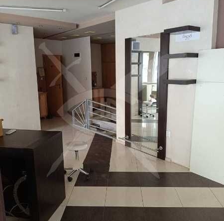Дава се под наем Магазин в Пловдив, Кършияка - 100 кв.м за 750 € - Снимка #1