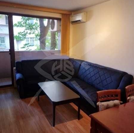 Дава се под наем Тристаен апартамент в Пловдив, Център - 90 кв.м за 550 € - Снимка #1