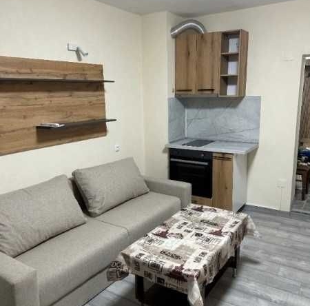 Дава се под наем Едностаен апартамент в Карлово - 35 кв.м за 204 € - Снимка #1