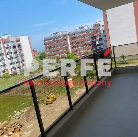 Тристаен апартамент в Поморие - 89 кв.м за 1218 €/кв.м - Снимка #1