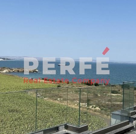 Тристаен апартамент в Бургас, Крайморие - 233 кв.м за 898 €/кв.м - Снимка #1