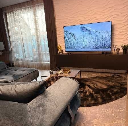 Двустаен апартамент в Пловдив, Център - 82 кв.м за 2061 €/кв.м - Снимка #1