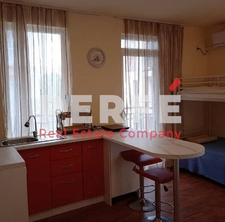 Дава се под наем Ателие в Поморие - 40 кв.м за 178.5 € - Снимка #1