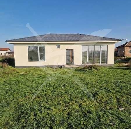 Къща в с. Стряма, Област Пловдив - 100 кв.м за 842 €/кв.м - Снимка #1