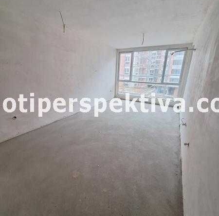 Двустаен апартамент в Пловдив, Кършияка - 62 кв.м за 1218 €/кв.м - Снимка #1