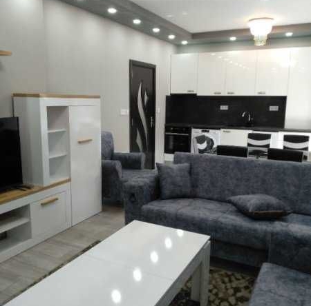 Двустаен апартамент в Пловдив, Център - 83 кв.м за 1045 €/кв.м - Снимка #1