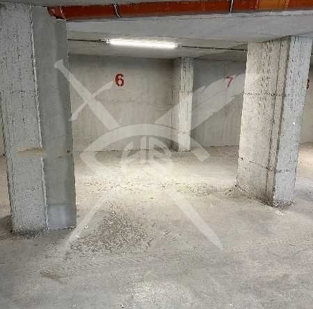 Дава се под наем Гараж / Паркомясто в Бургас, Изгрев - 13 кв.м за 16956.99 € - Снимка #1